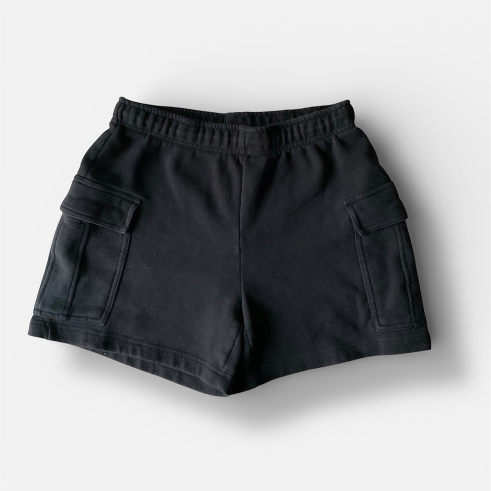Aritzia TNA Terry Fleece Mega Cargo 5" Sweatshort women’s shorts Sz Small